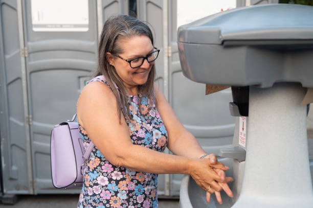 Best Handicap porta potty rental  in Malone, FL
